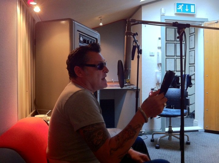 Golden Earring Tits 'n Ass cd recordings 2011: vocal coaching Barry Hay - picture Jan Rooymans